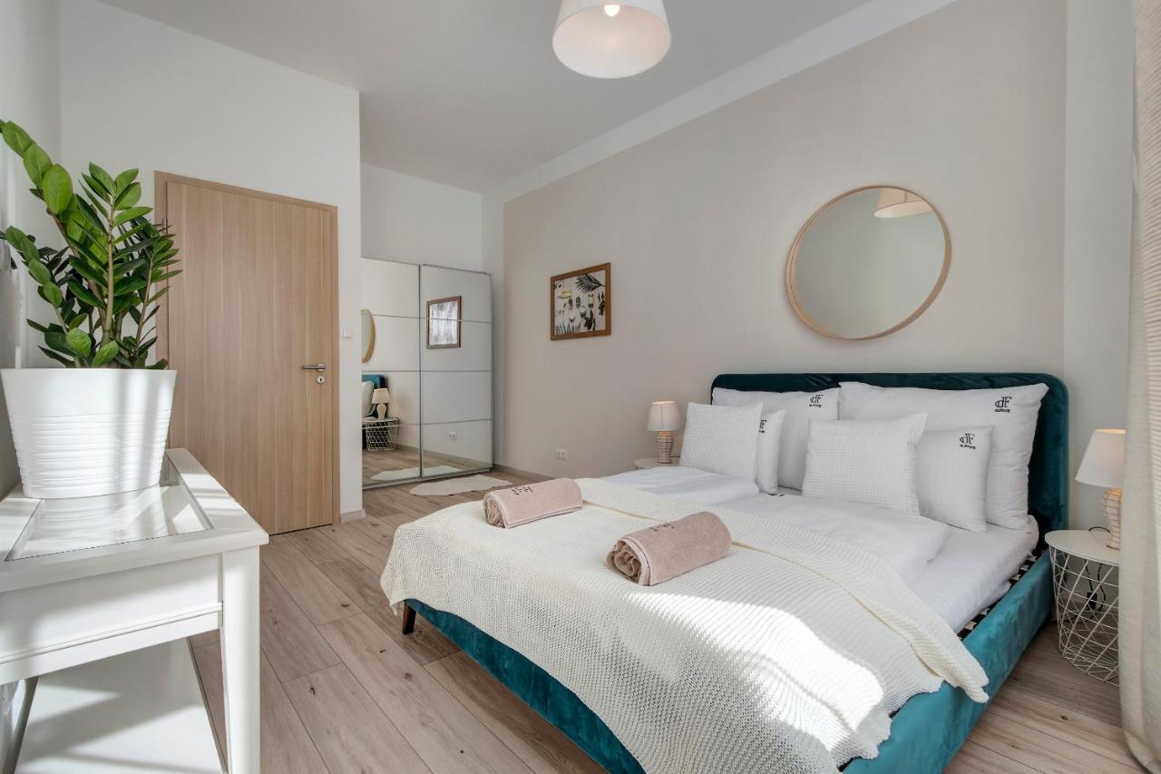Rozsa Apartments Budapest Luaran gambar