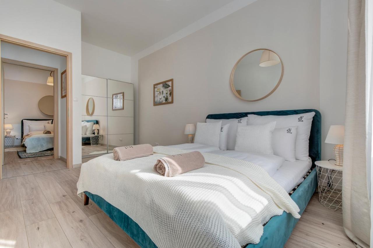Rozsa Apartments Budapest Luaran gambar